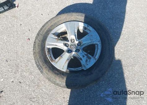 2020 Toyota Rav4 Xle z USA, uszkodzony, nr VIN 2T3W1RFV1LC048493